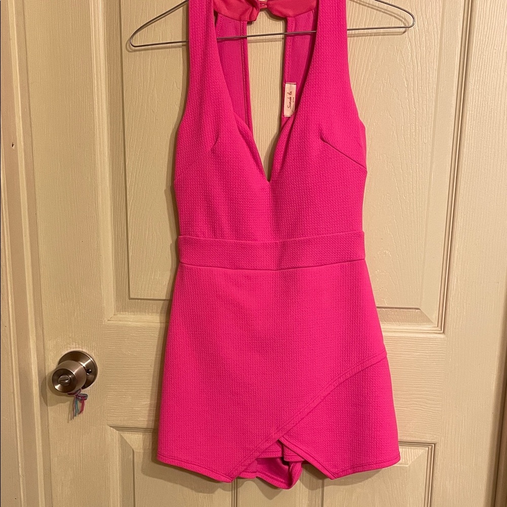 Vibrant Pink Sleeveless Dress - Picture 4 of 5